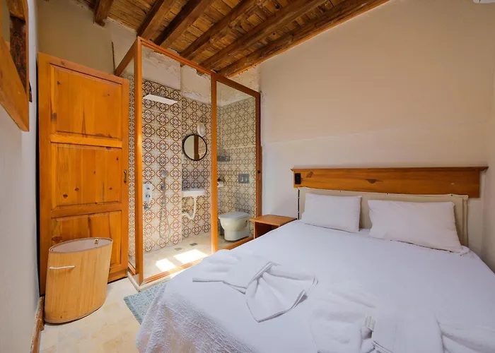 Yusuf Pasa * フェティエ